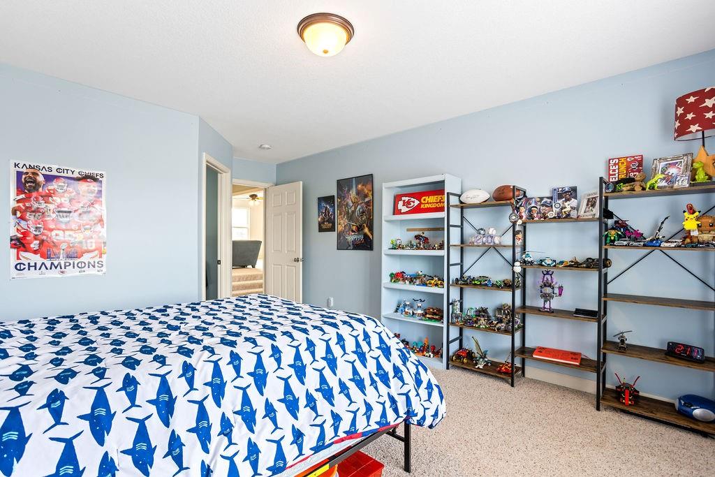 9709 N Farley Avenue