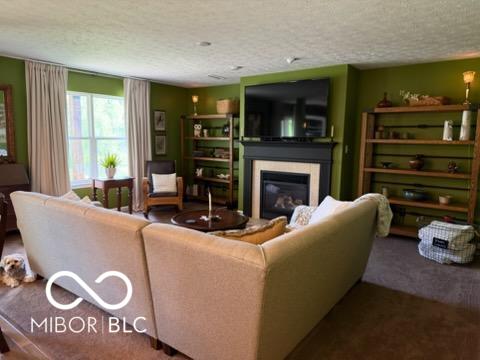 5752 Columbia Circle S