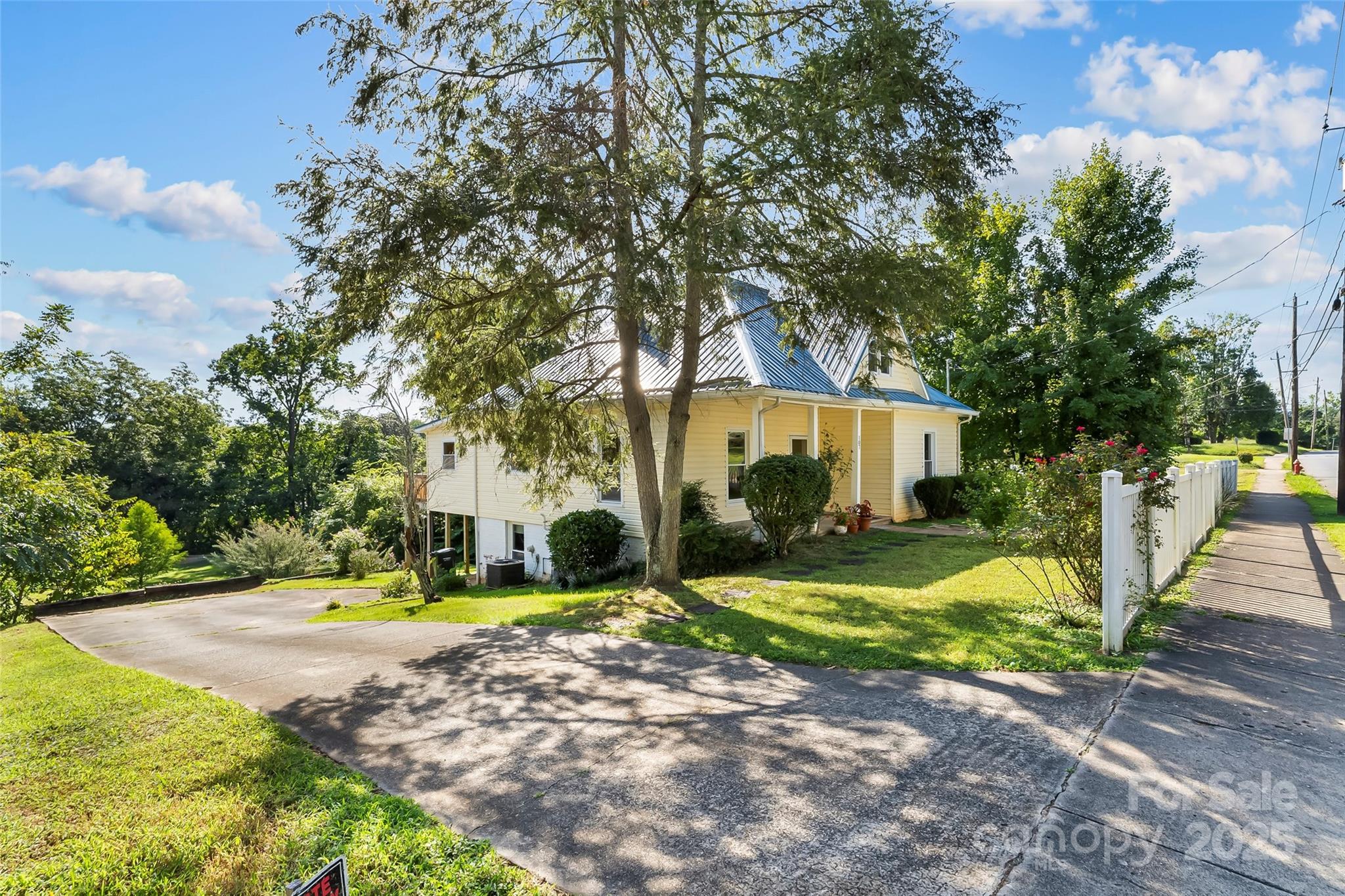 107 Burkemont Avenue