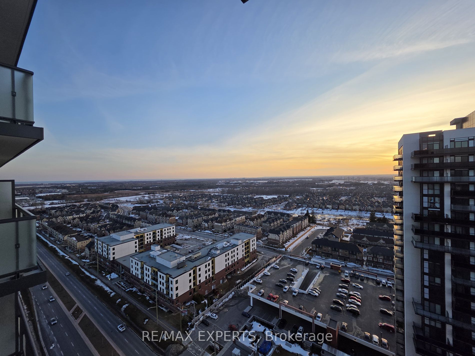 2545 N Simcoe St 2414