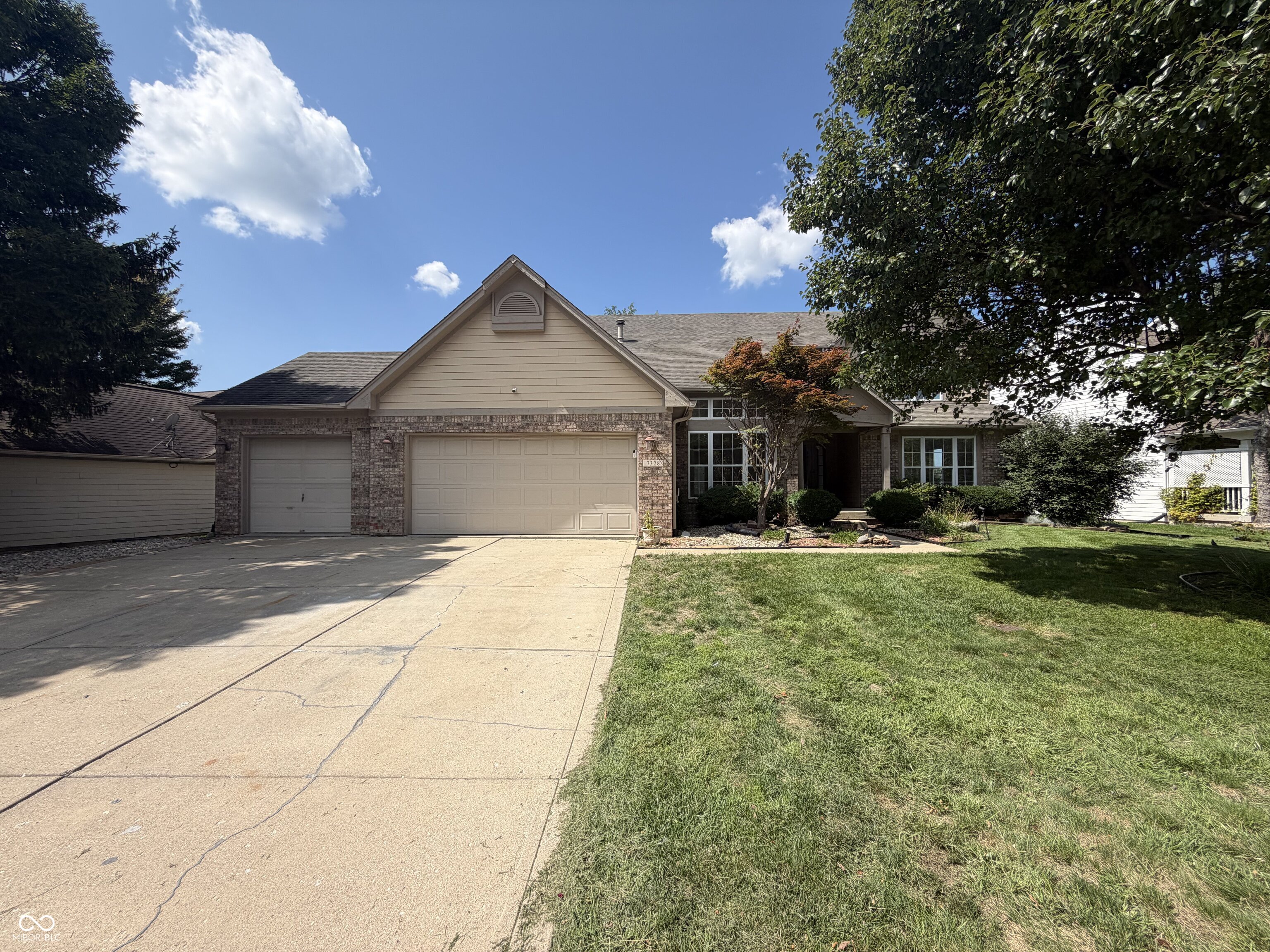 7328 Chestnut Hills Boulevard