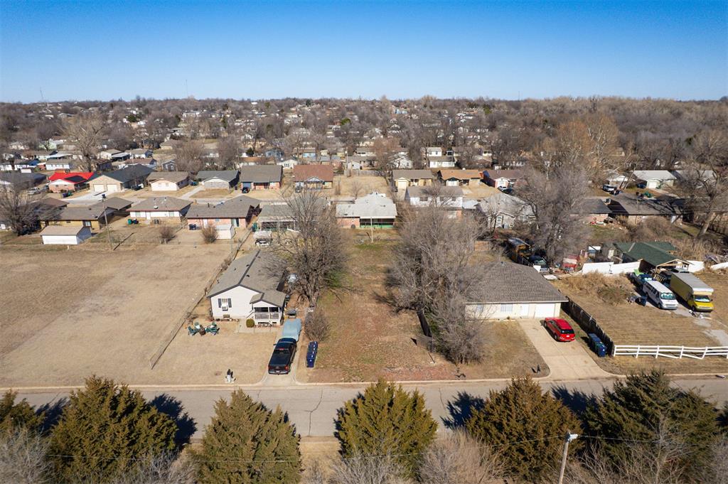 Ideal for redevelopment, this lot is perfect for those seeking to build and capitalize on a thriving inner-city neighborhood with continued growth and demand. Ideally located just 5 minutes from James E. Stewart Golf Course and less than 10 minutes from downtown Oklahoma City. The lot is equipped with electric, offering a convenient starting point for your next build.