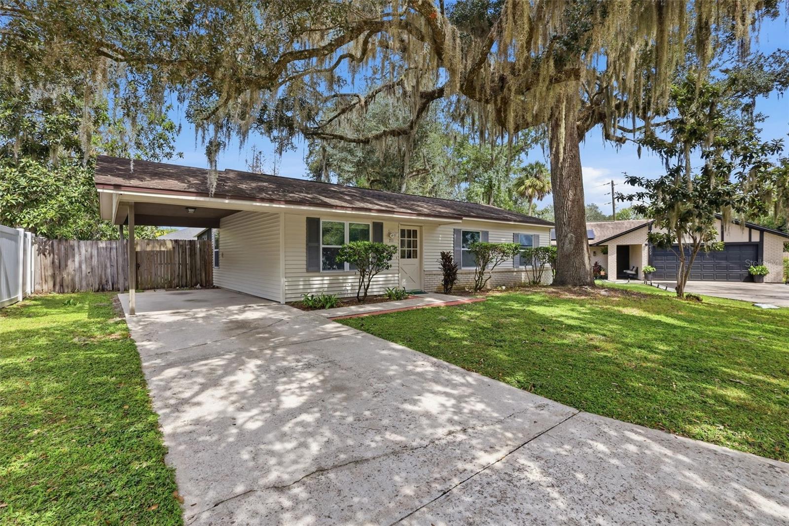 711 Thistle Place