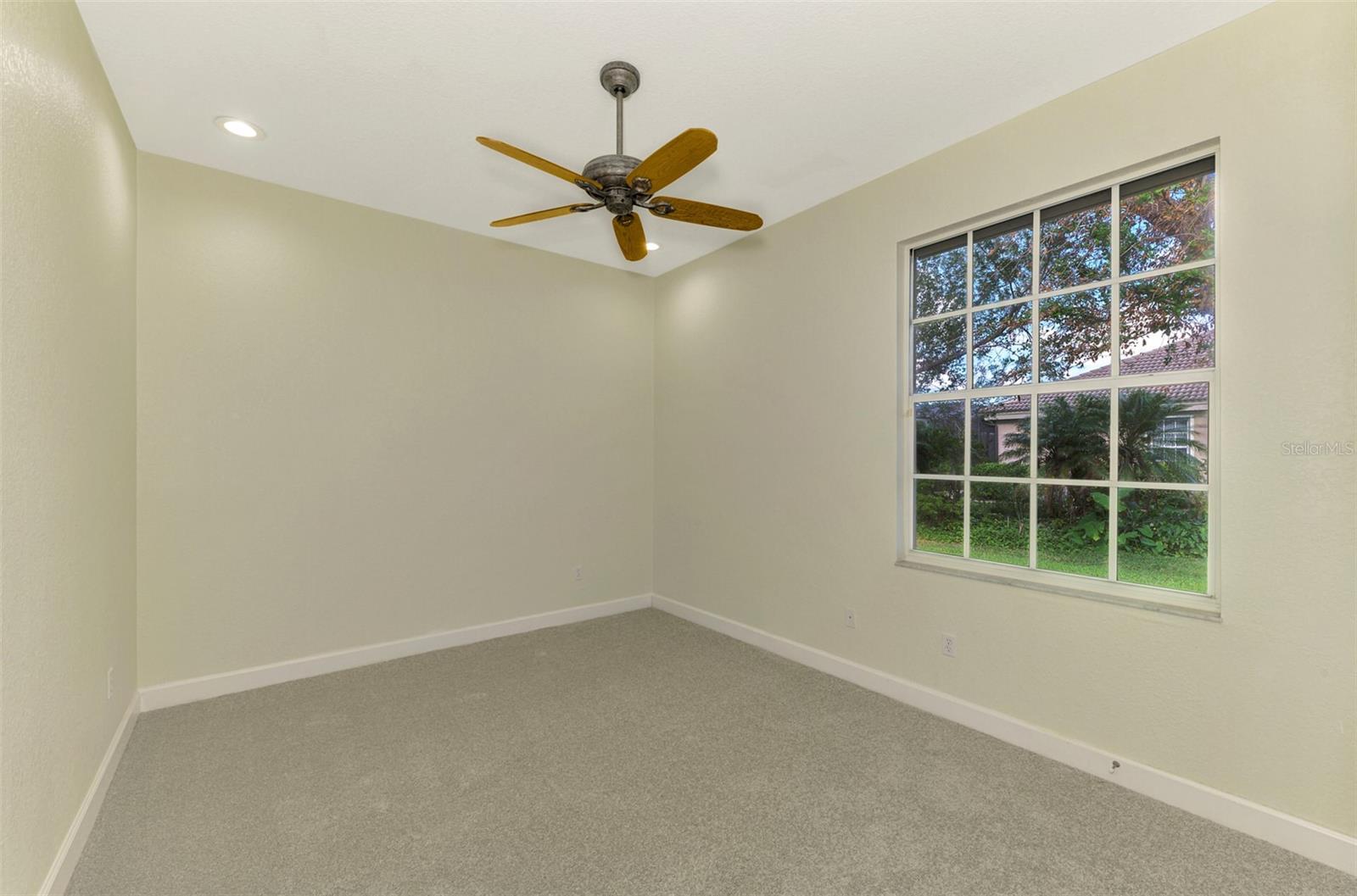 3031 Rivershore Lane