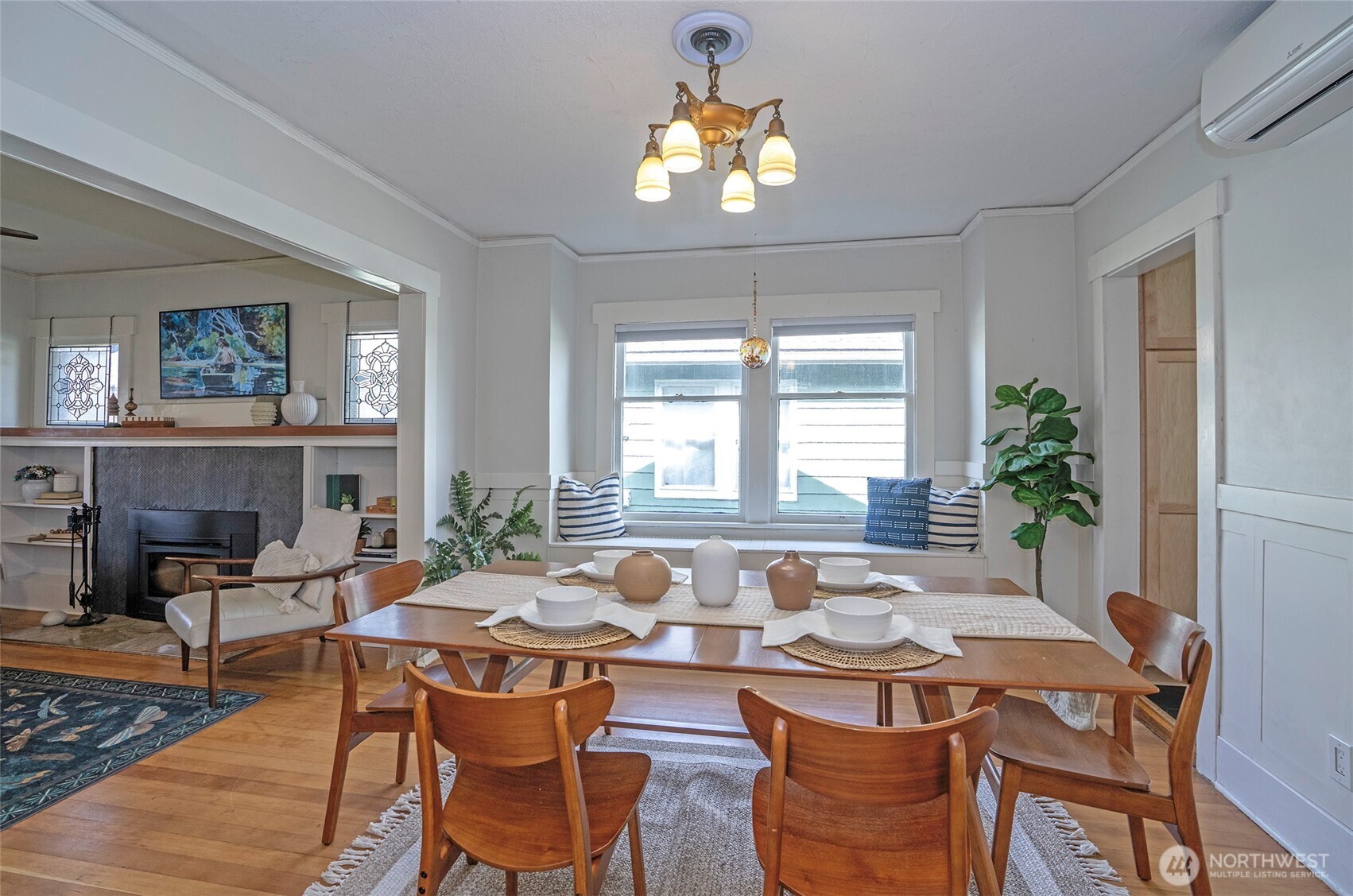 819 S Anderson Street