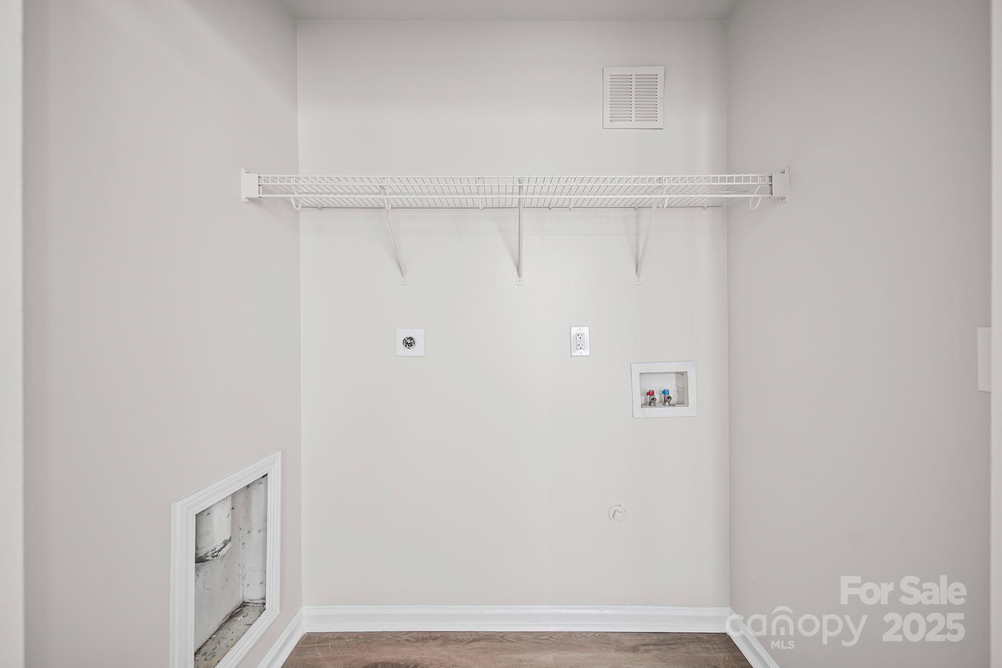 554 Havenbrook Way NW