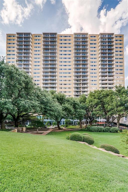 3883 Turtle Creek Boulevard 2010