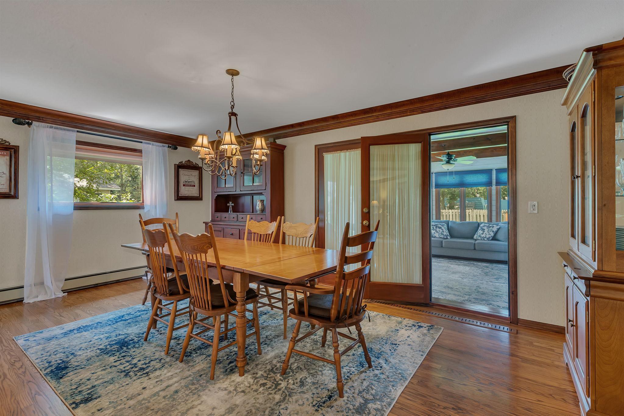 2021 Hillcrest Drive