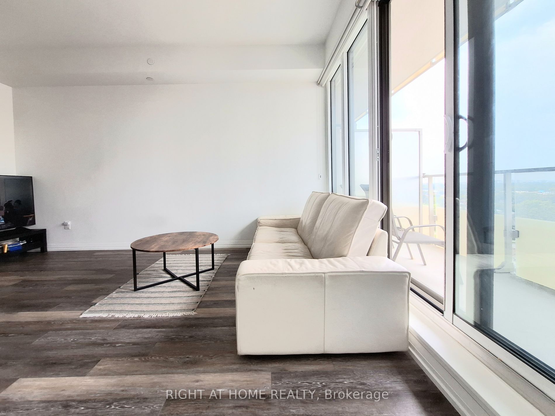 75 Canterbury Pl 1715