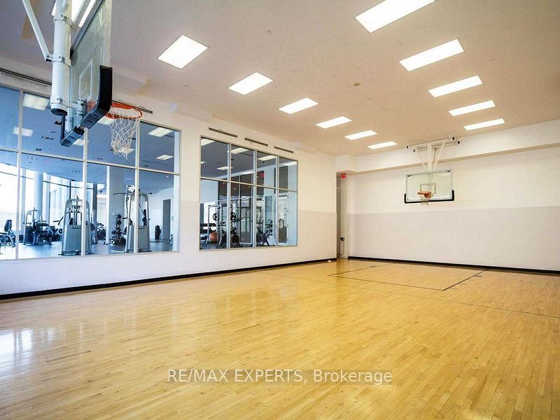 90 Park Lawn Rd PH-3007