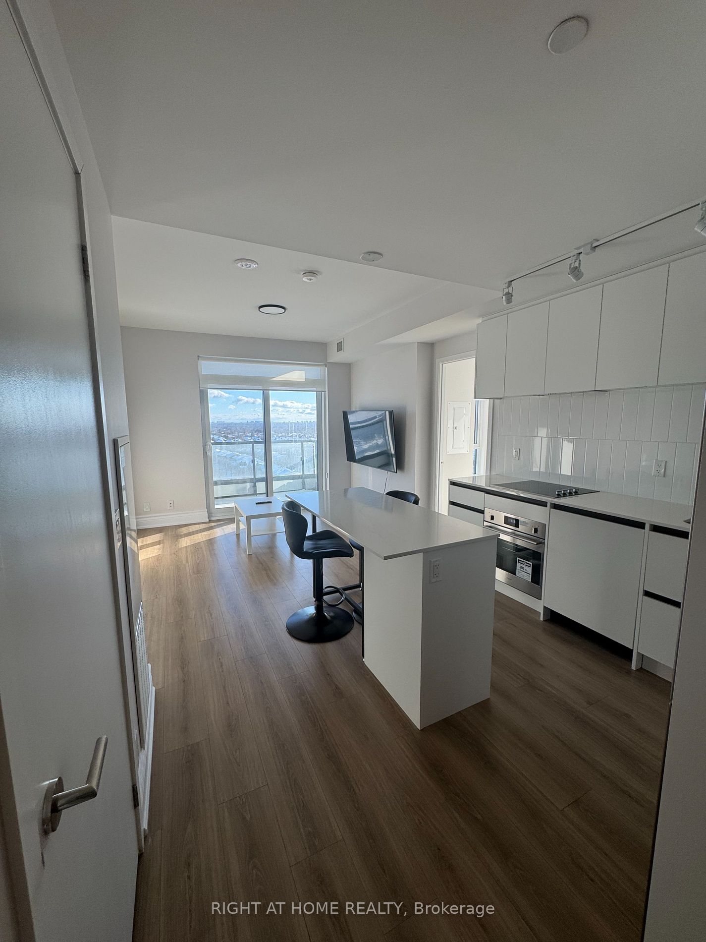 7950 Bathurst St