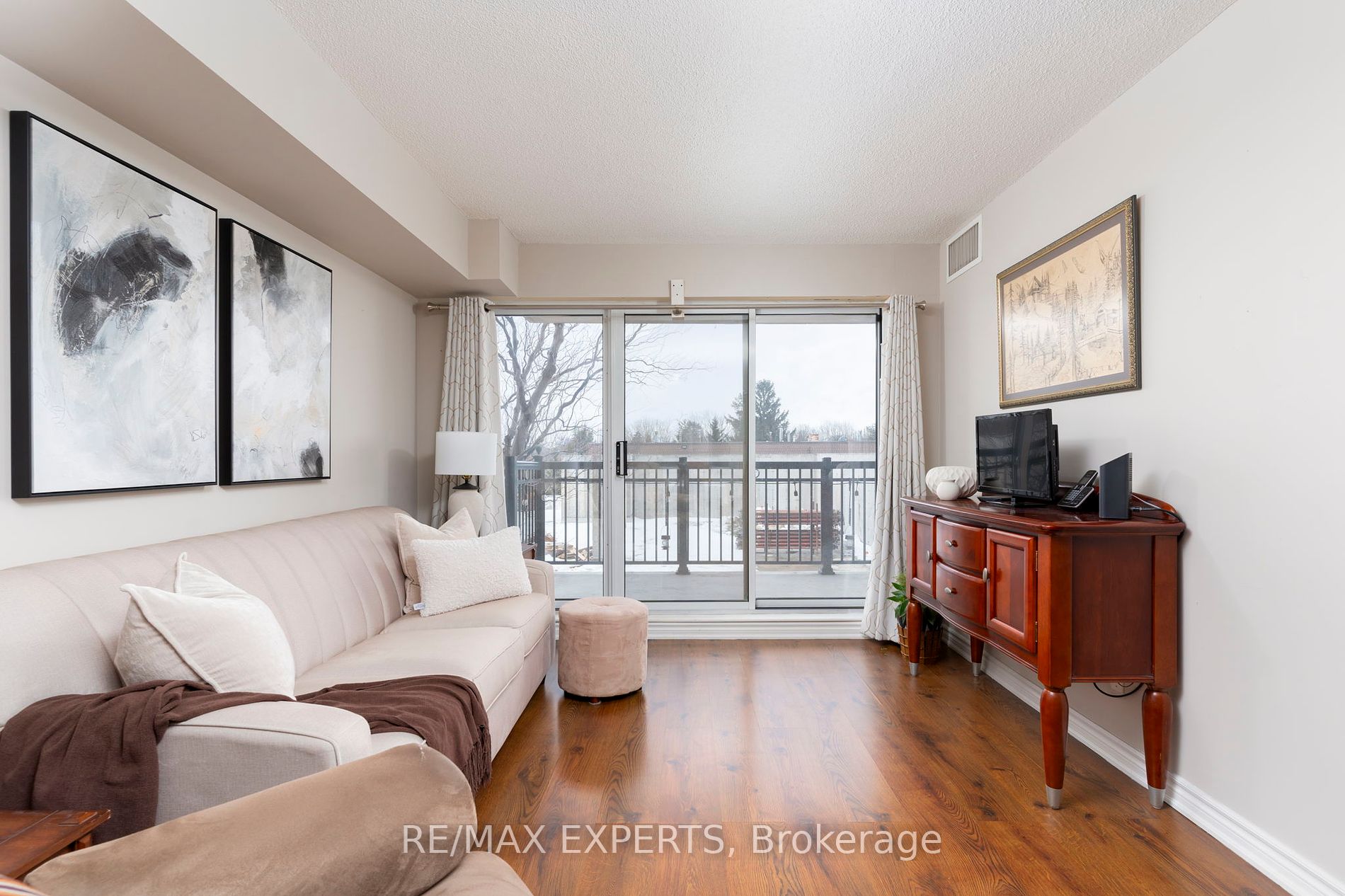 8026 Kipling Ave 212