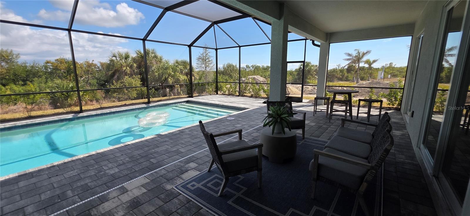 8006 Lakes Edge Lane