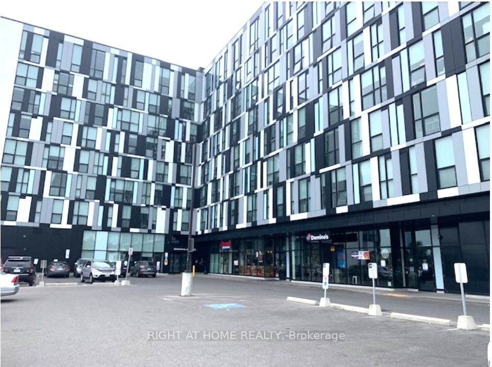 1900 N Simcoe St 604