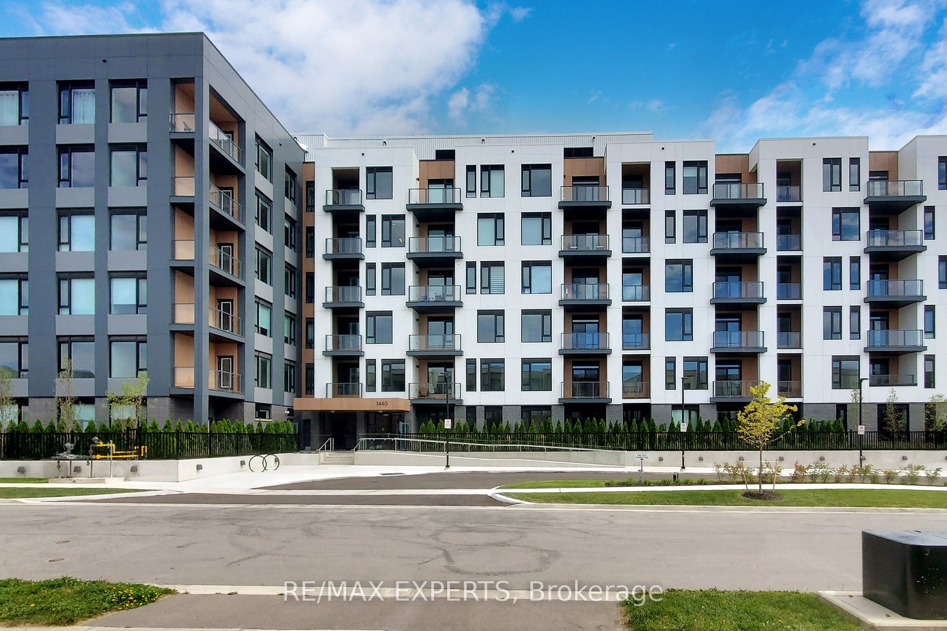 1440 Clarriage Crt 106
