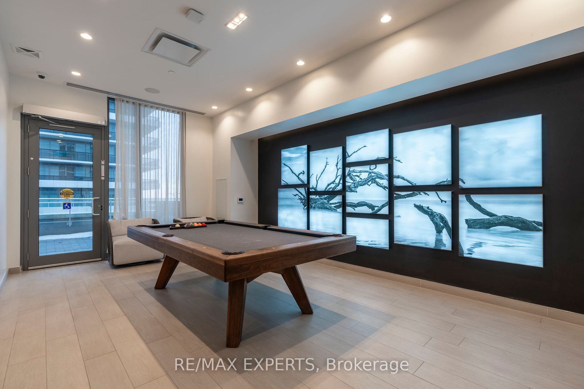 70 Annie Craig Dr 1609