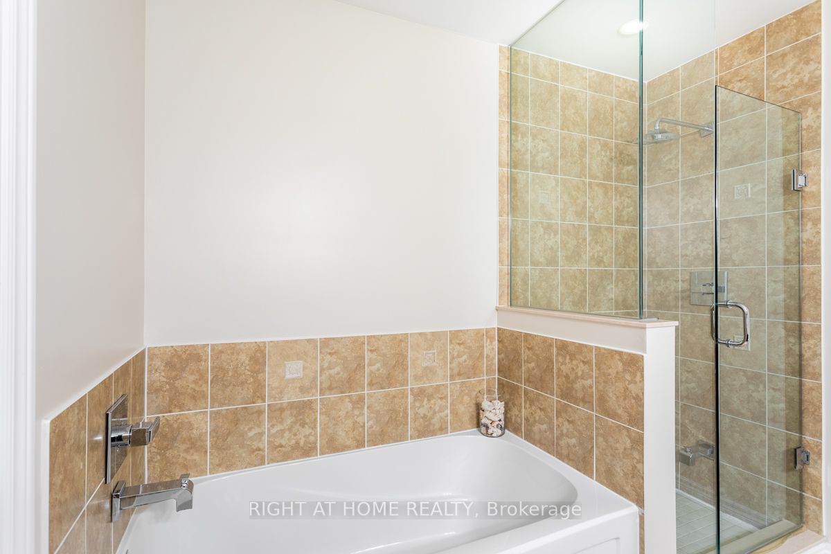 2460 Prince Michael Dr 28