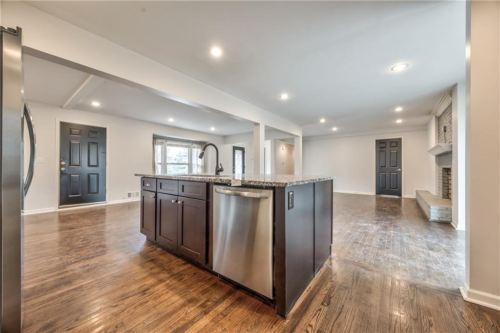 4304 W 83rd Street