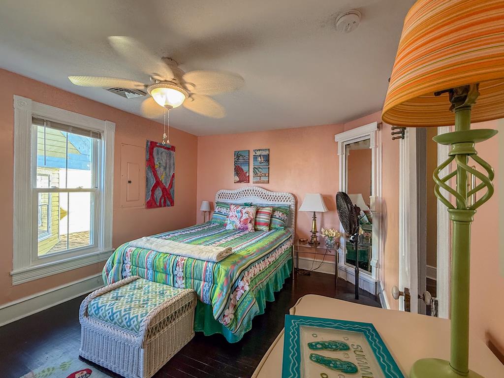 415 Randolph Ave 482