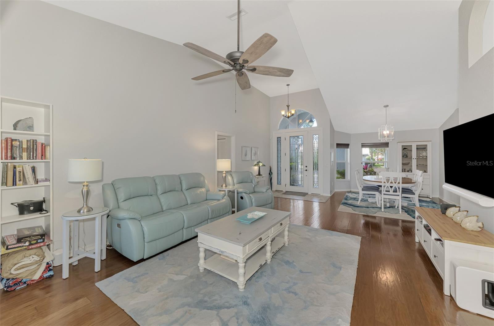 14429 Bridgeview Lane