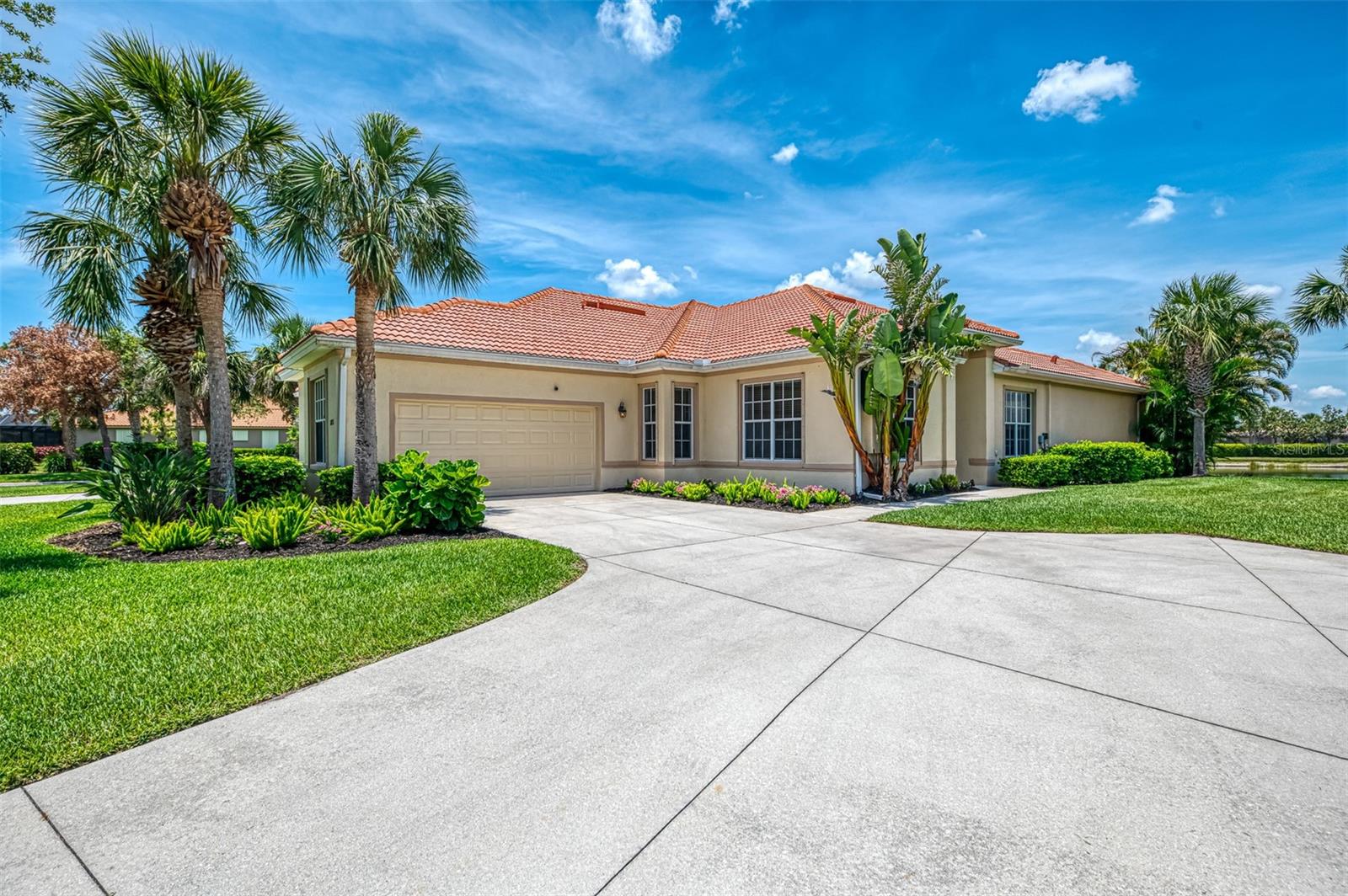 2692 Wax Myrtle Court