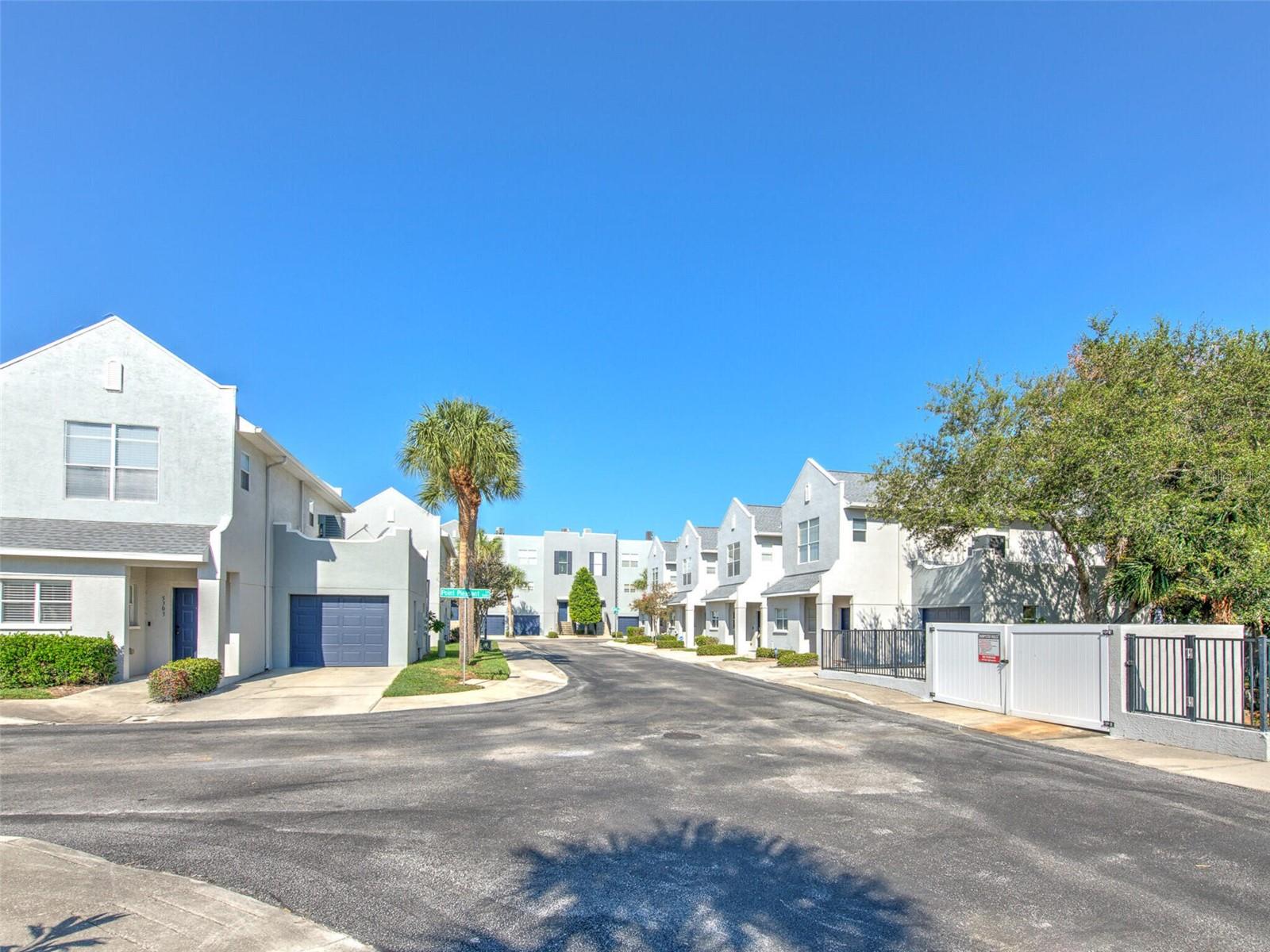 5303 Escena Ct