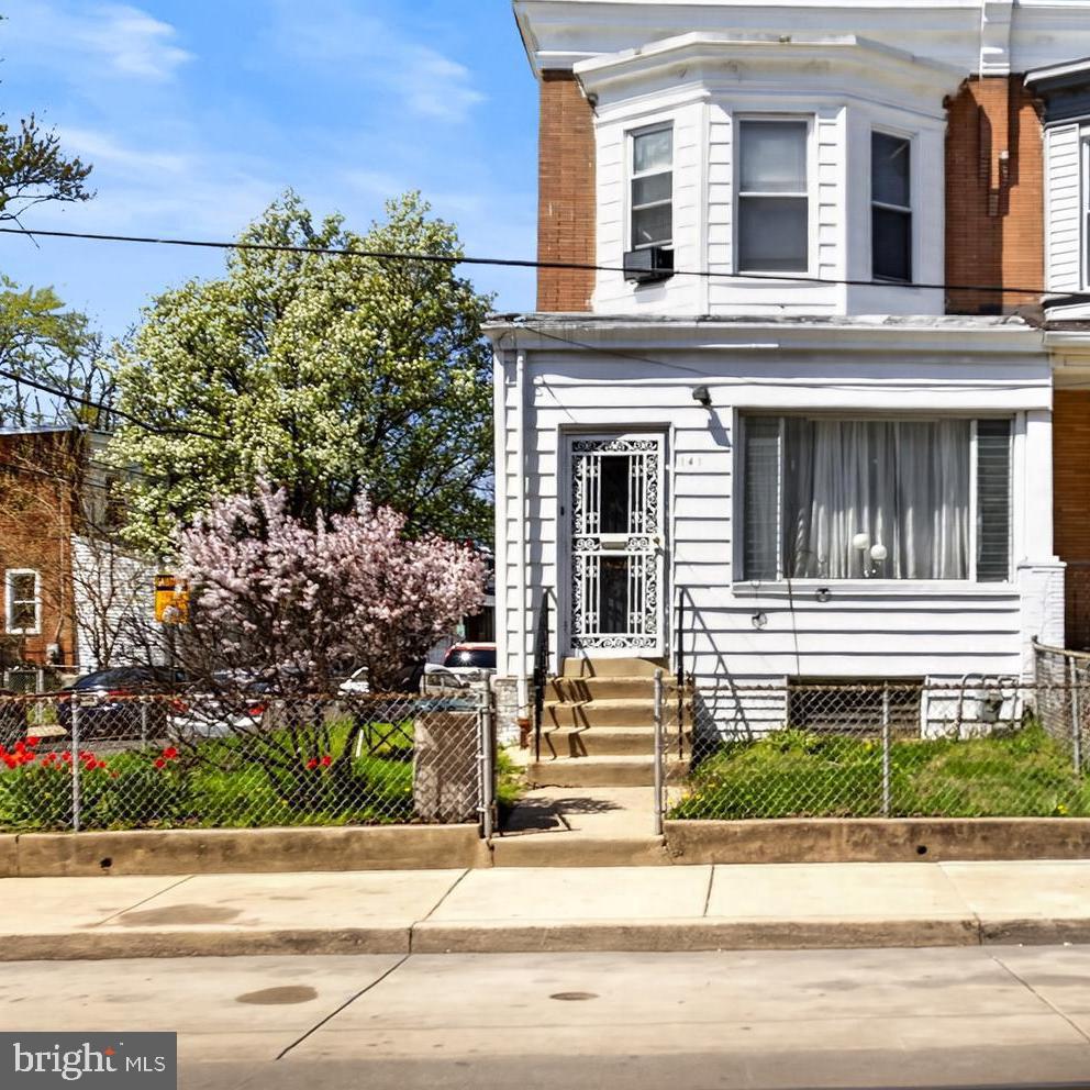 141 N9th St  