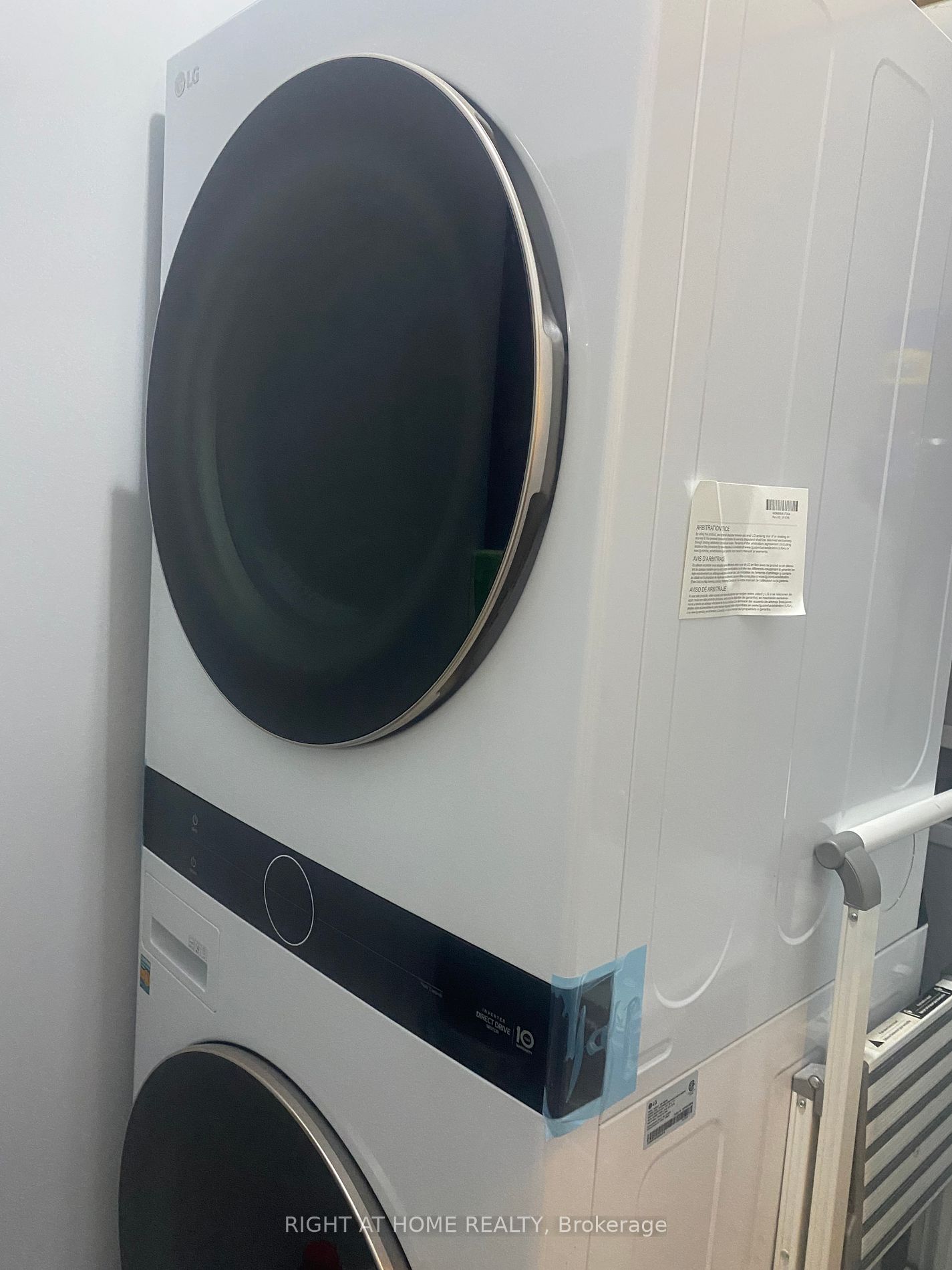 38 Glaceport Cres Bsmt