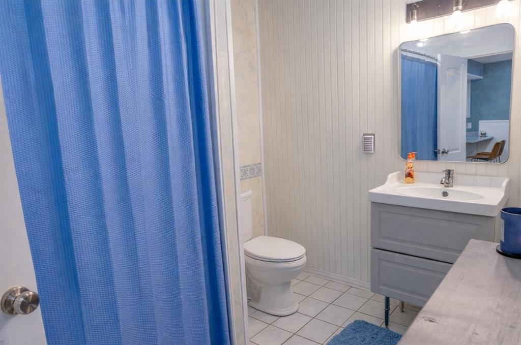 389 Hillcrest Circle