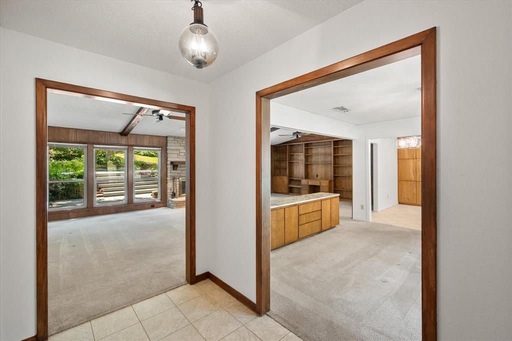 2216 Shadywood Court