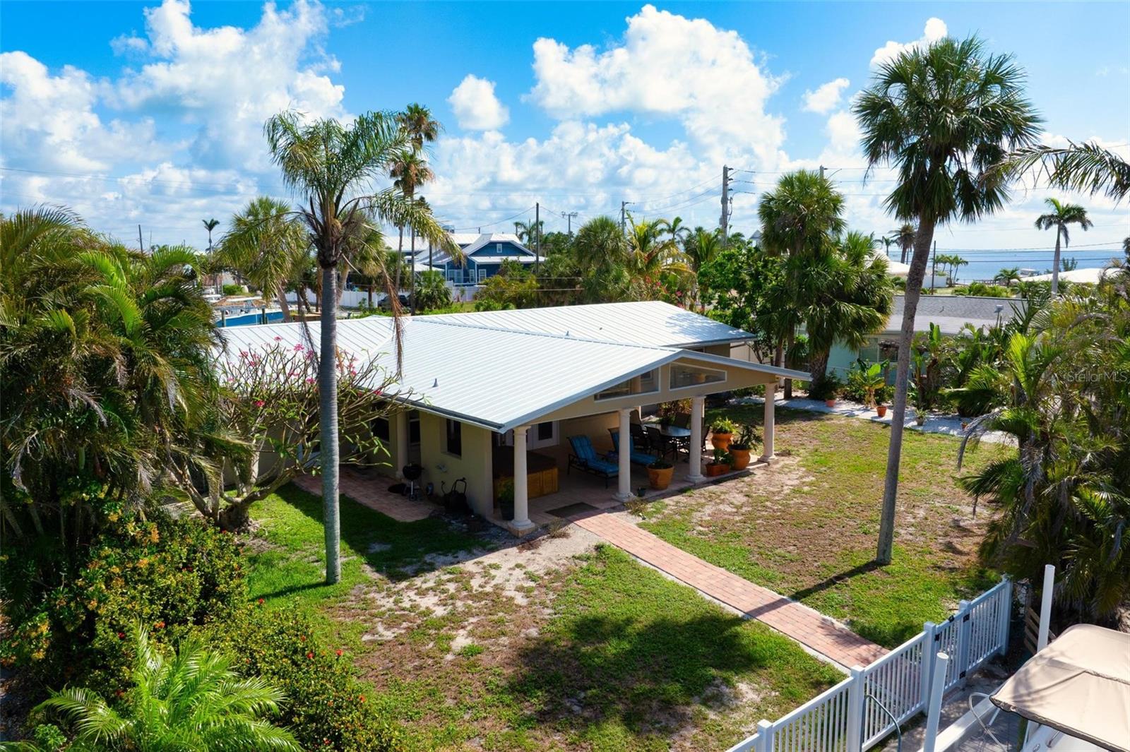602 Baronet Lane