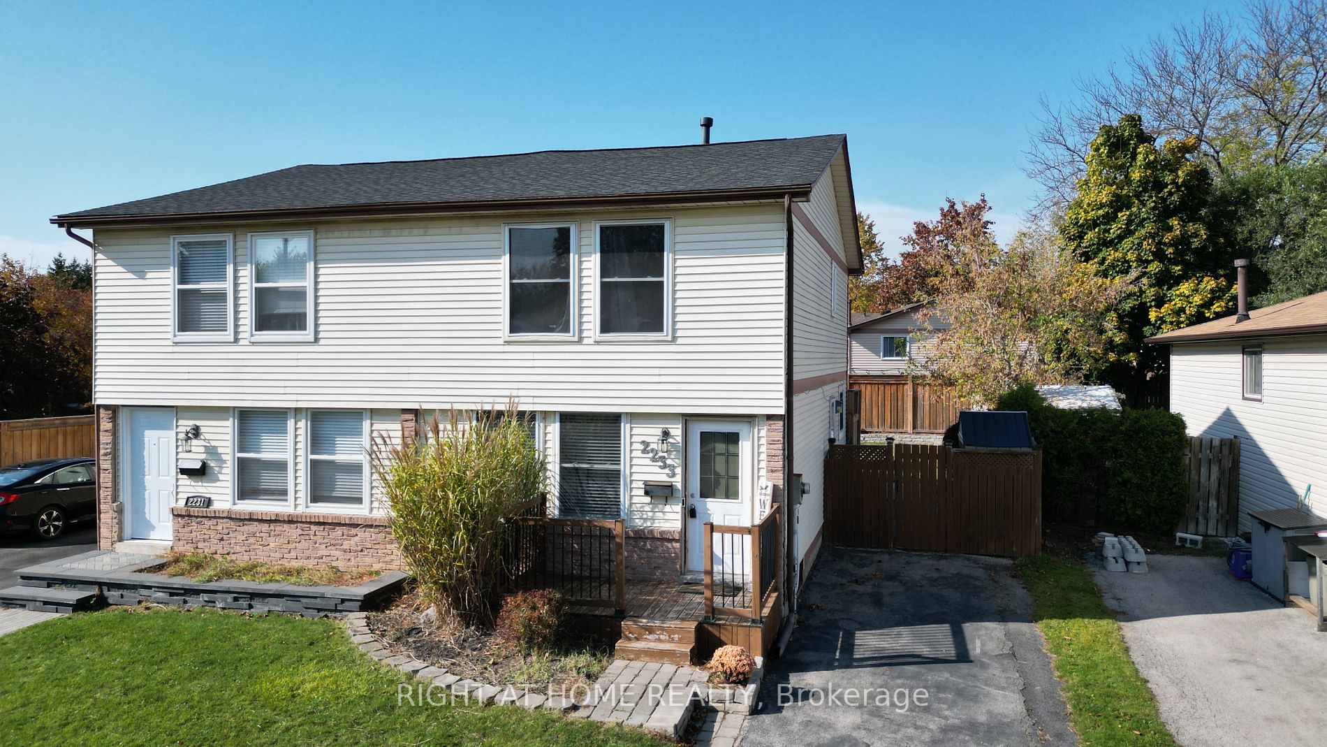 2233 Melissa Cres