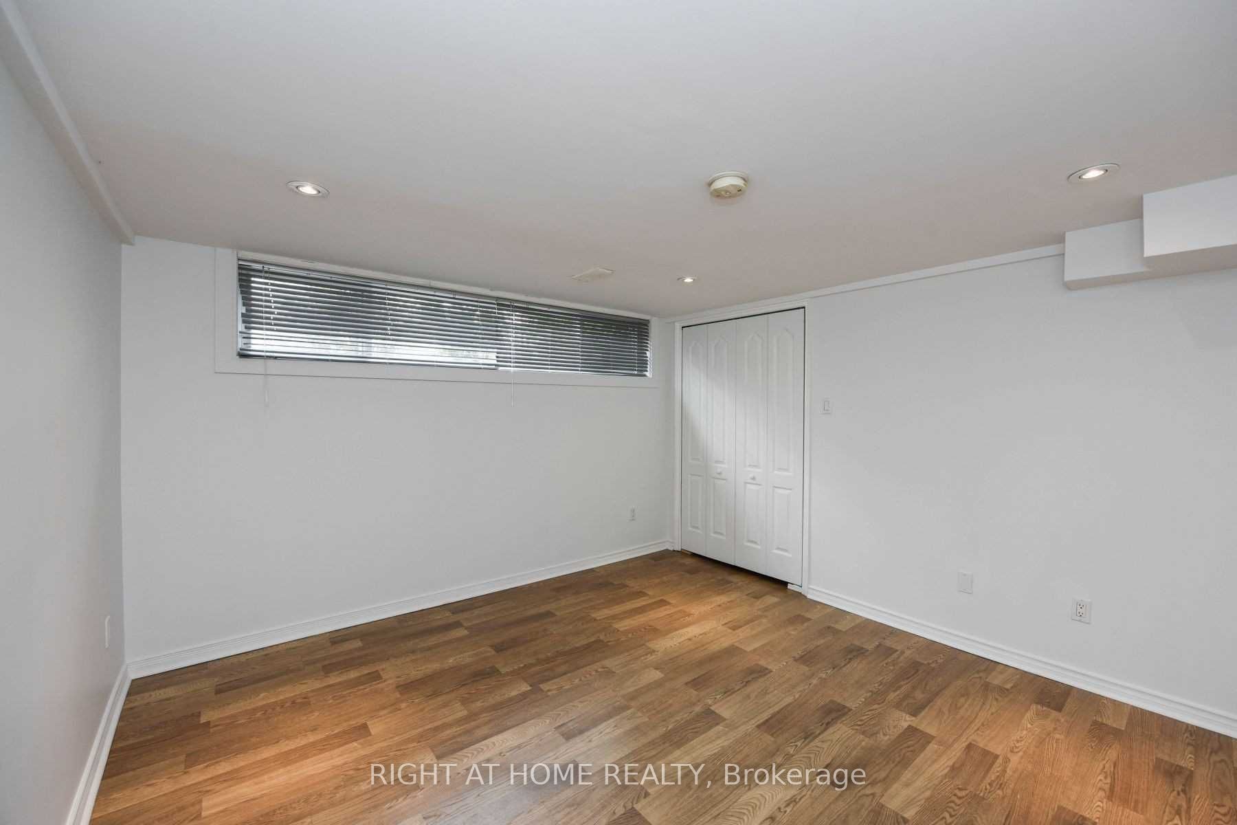 31 Griggsden Ave Lower