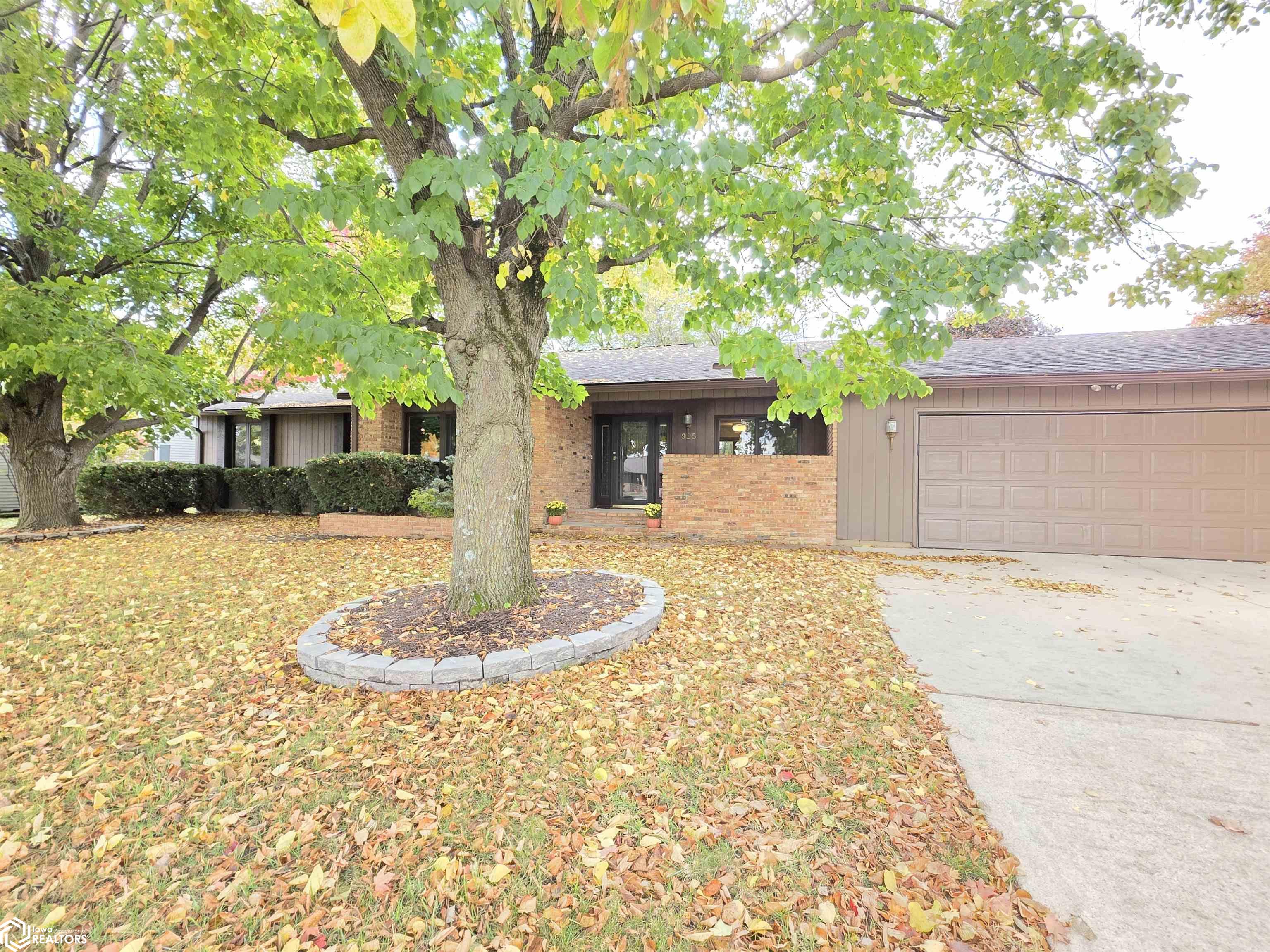 925 Briarstone Drive