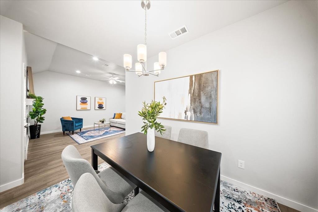 1624 E Collin Street