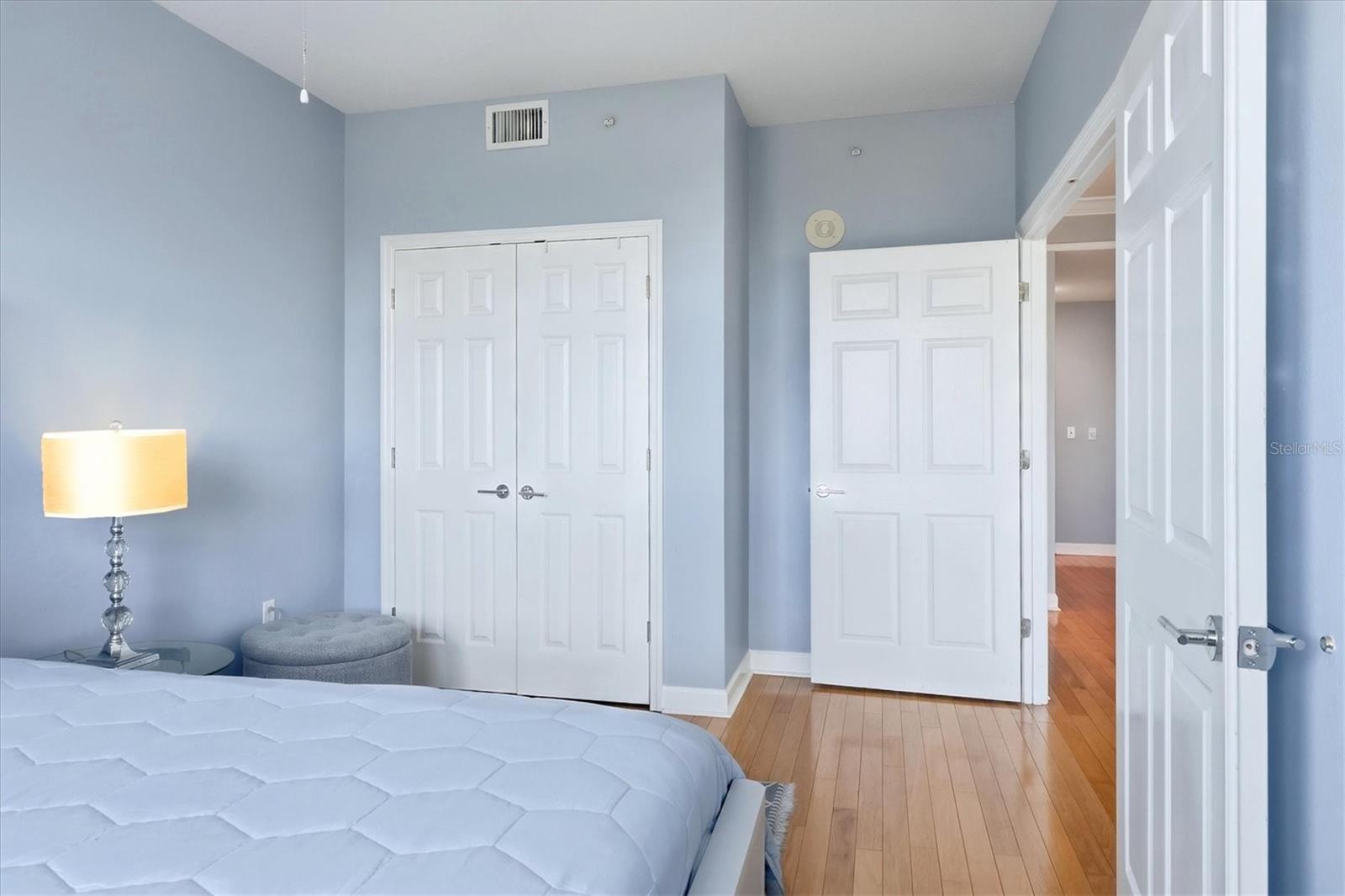 750 N Tamiami Trail 517
