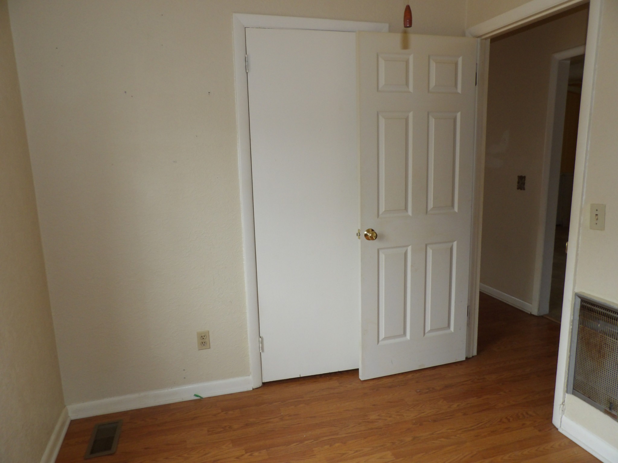121 Eze Ave