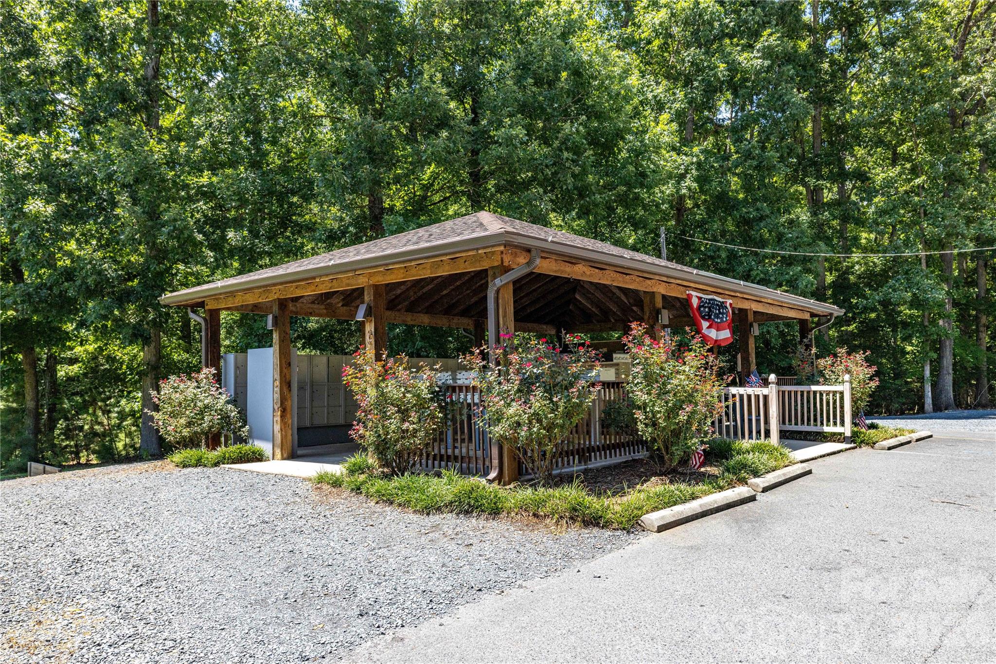 302 Skyland Court