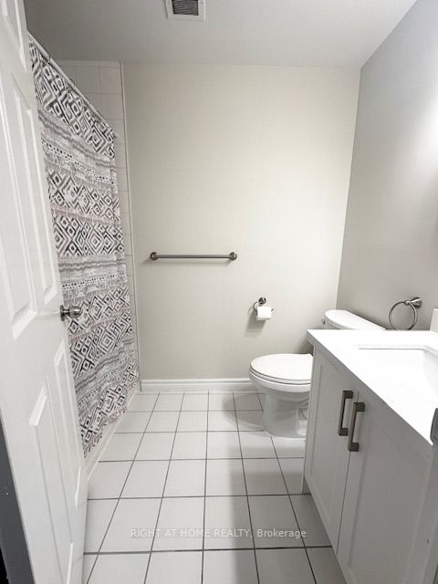 189 W Lake Driveway Dr 216