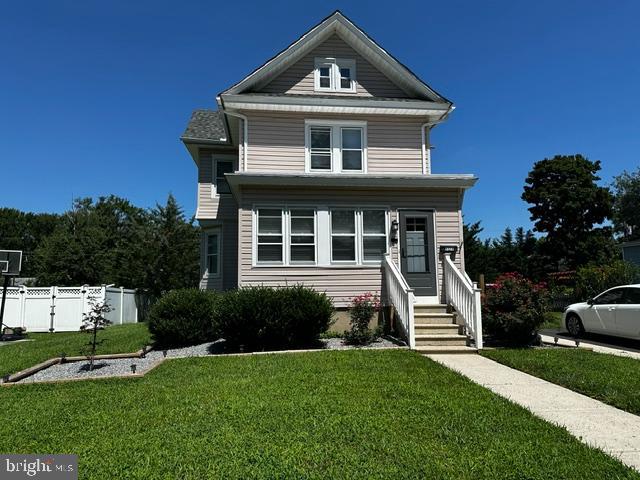 Completely remodeled and updated first floor apartment sits in this quiet neighborhood in Woodbury Hgts. Loads of natural sunlight floods this apartment. 2 car off street parking, shared rear yard, updated Chef's kitchen with S.S. appliances and pantry area. Updated NEW full bathroom. Spacious rooms with high ceilings, freshly painted. Long term tenant is preferred (2-3 years). Remotes for heating and air conditioning included and MUST be returned. Fee associated if not returned.  Available immediately.