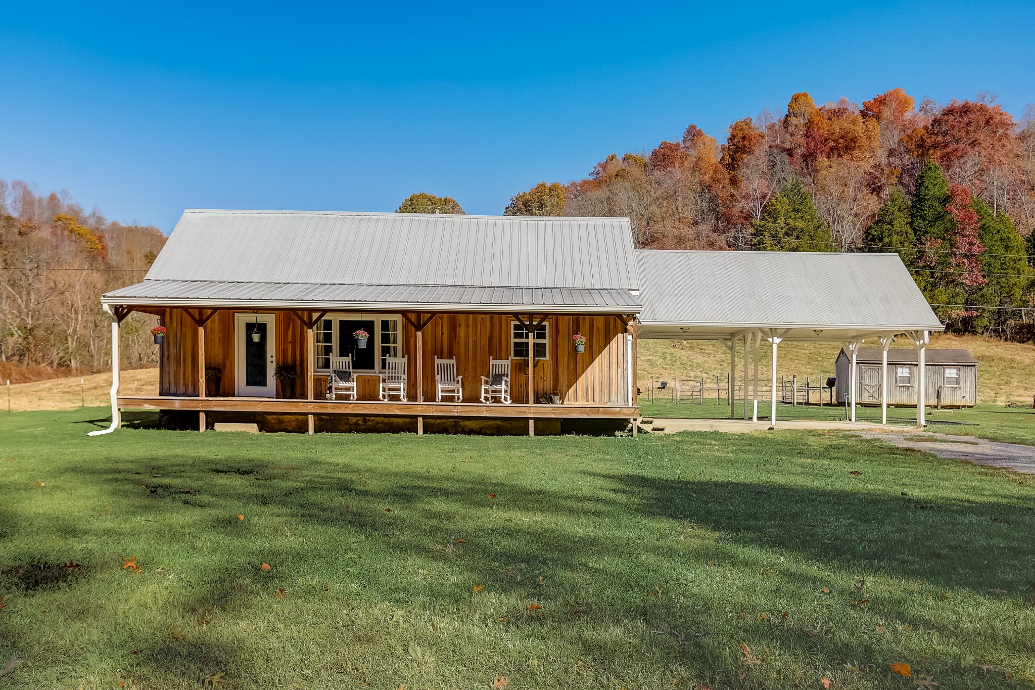 10060 Phillips Hollow Rd Westmoreland, Tennessee 37186 2453517