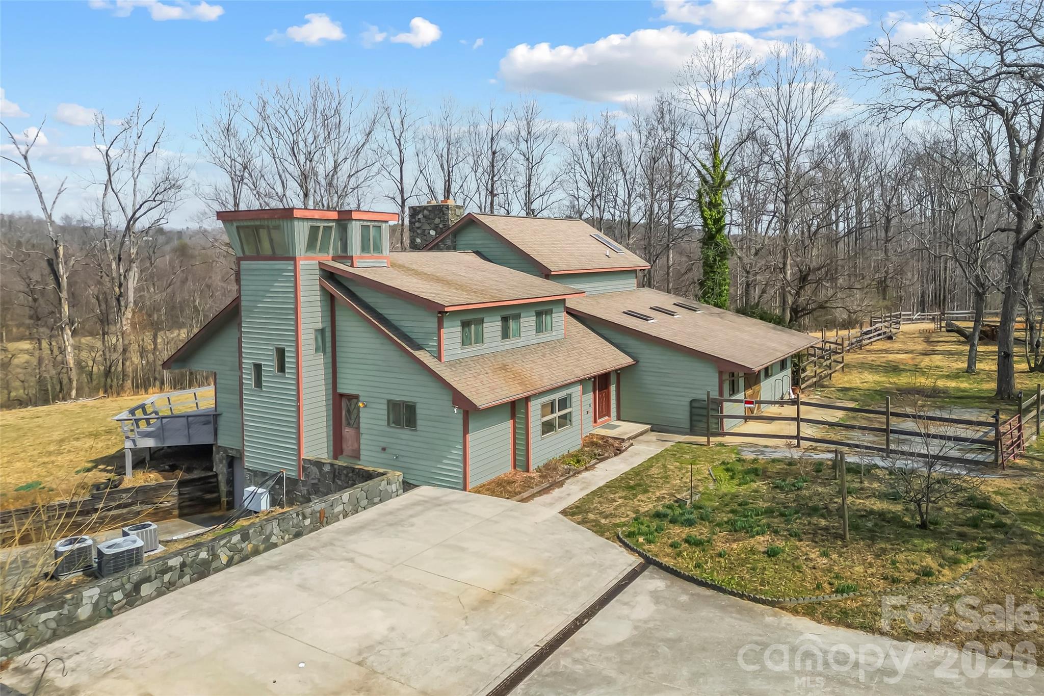 2590 Airport Road
