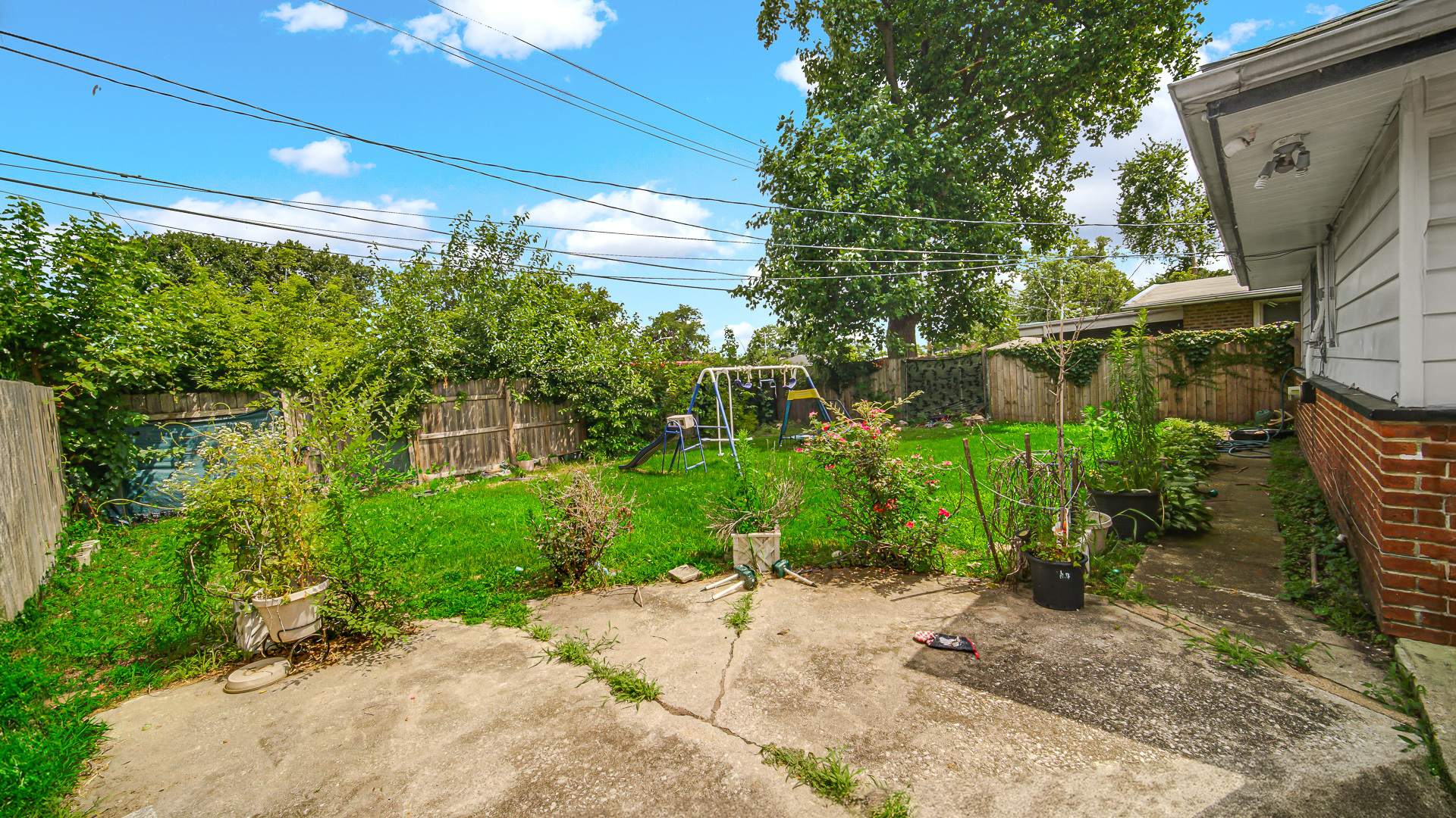 1228 E 151st Street