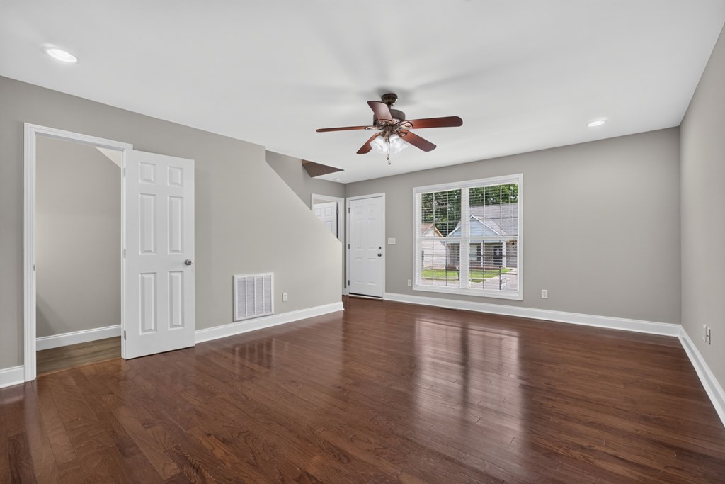 1622 Bobby Nichols Dr