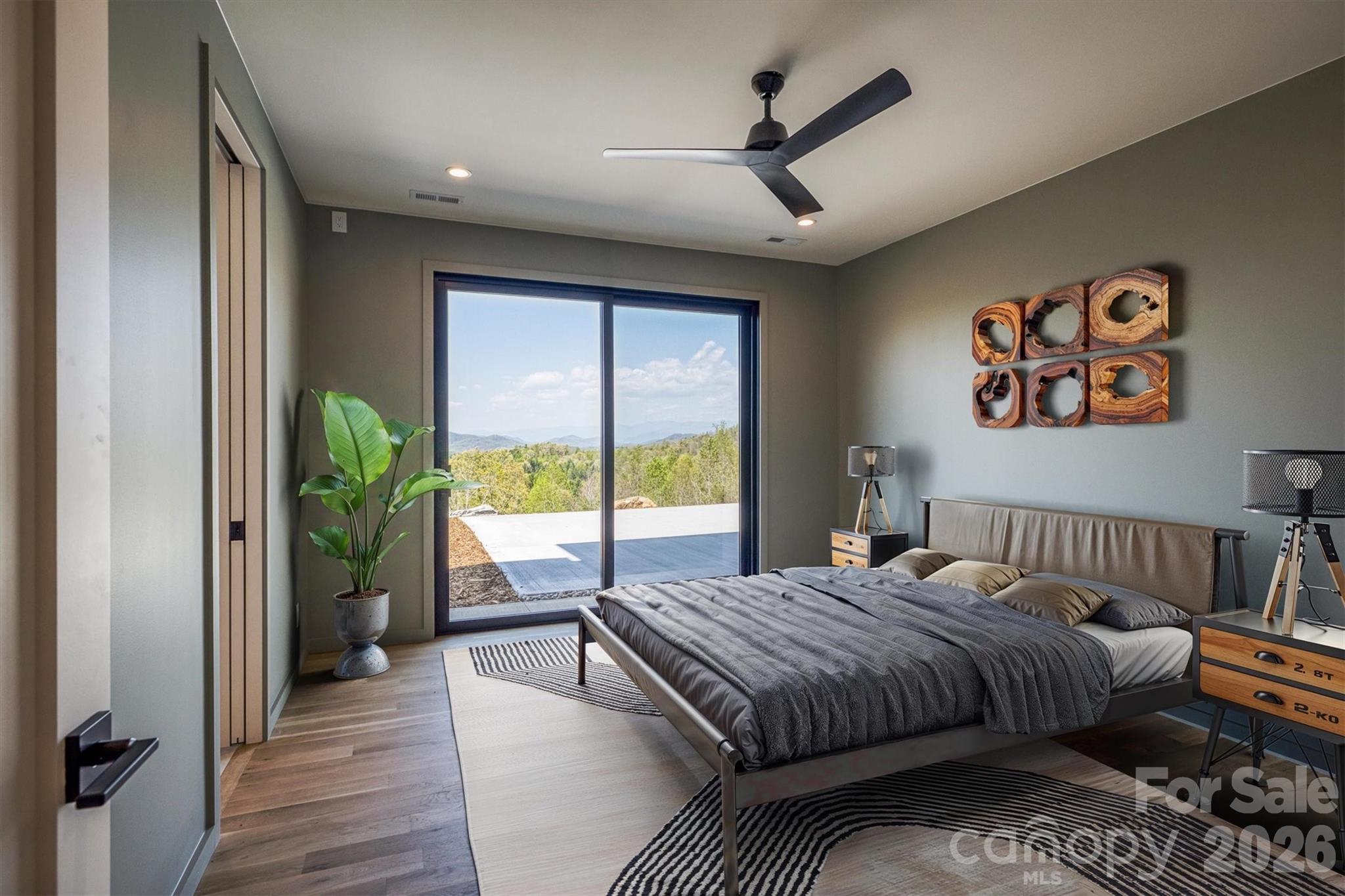 463 Summit Trail