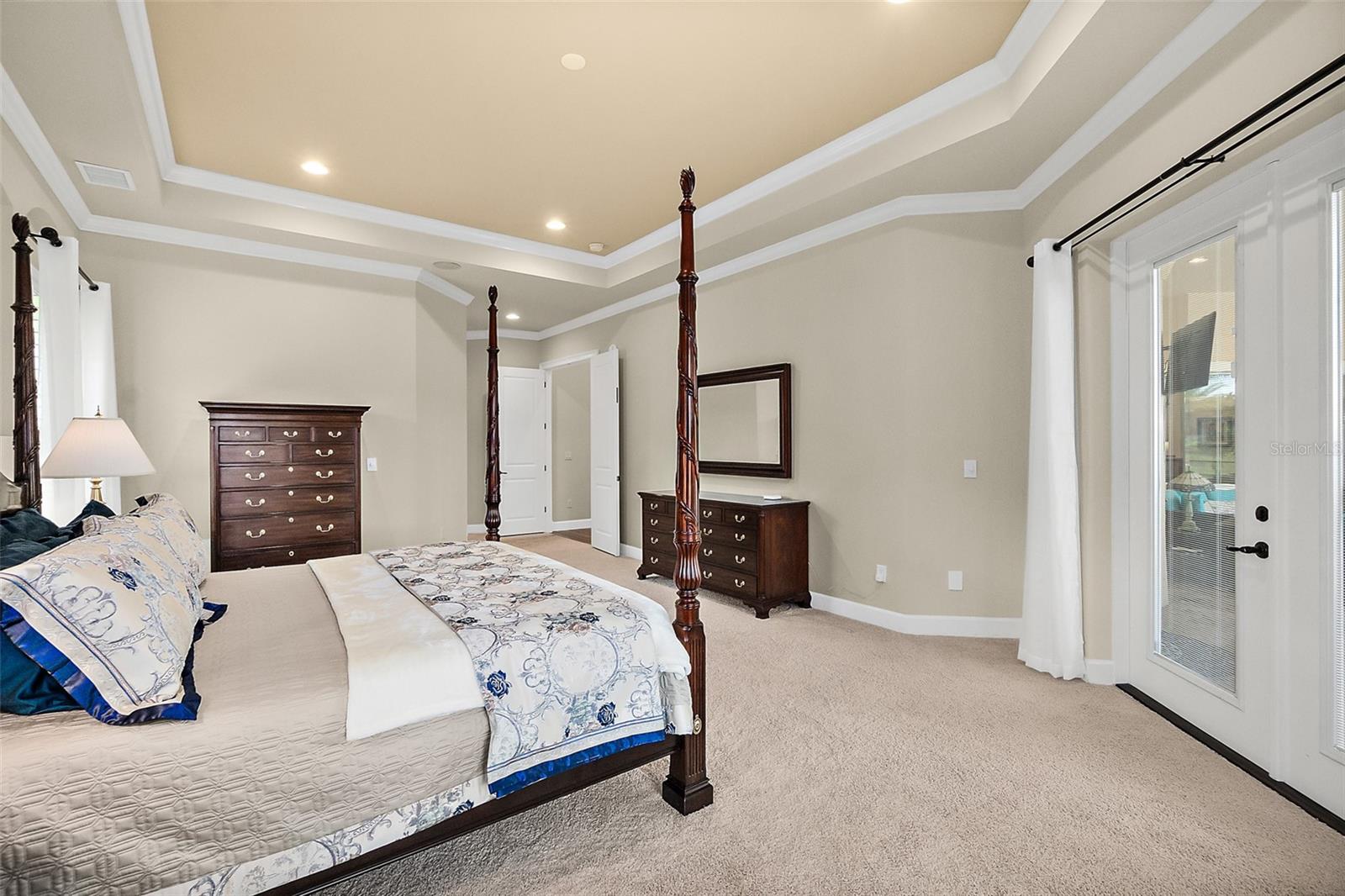 1319 Redbourne Lane