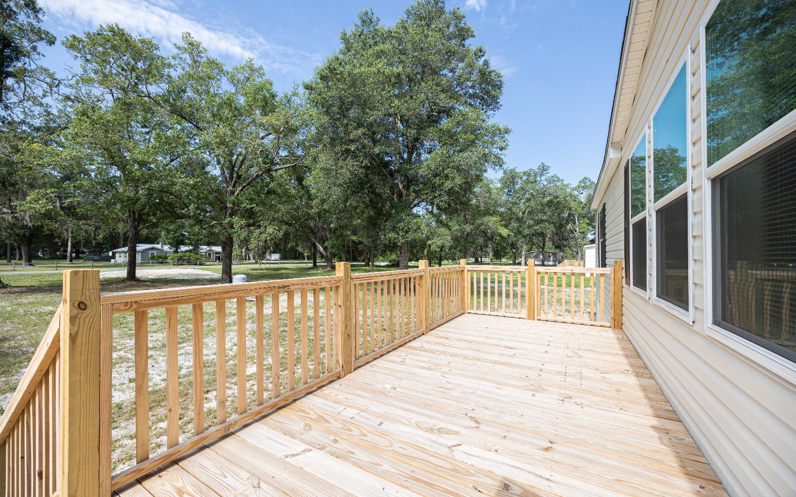 305 NW Ivy Gln