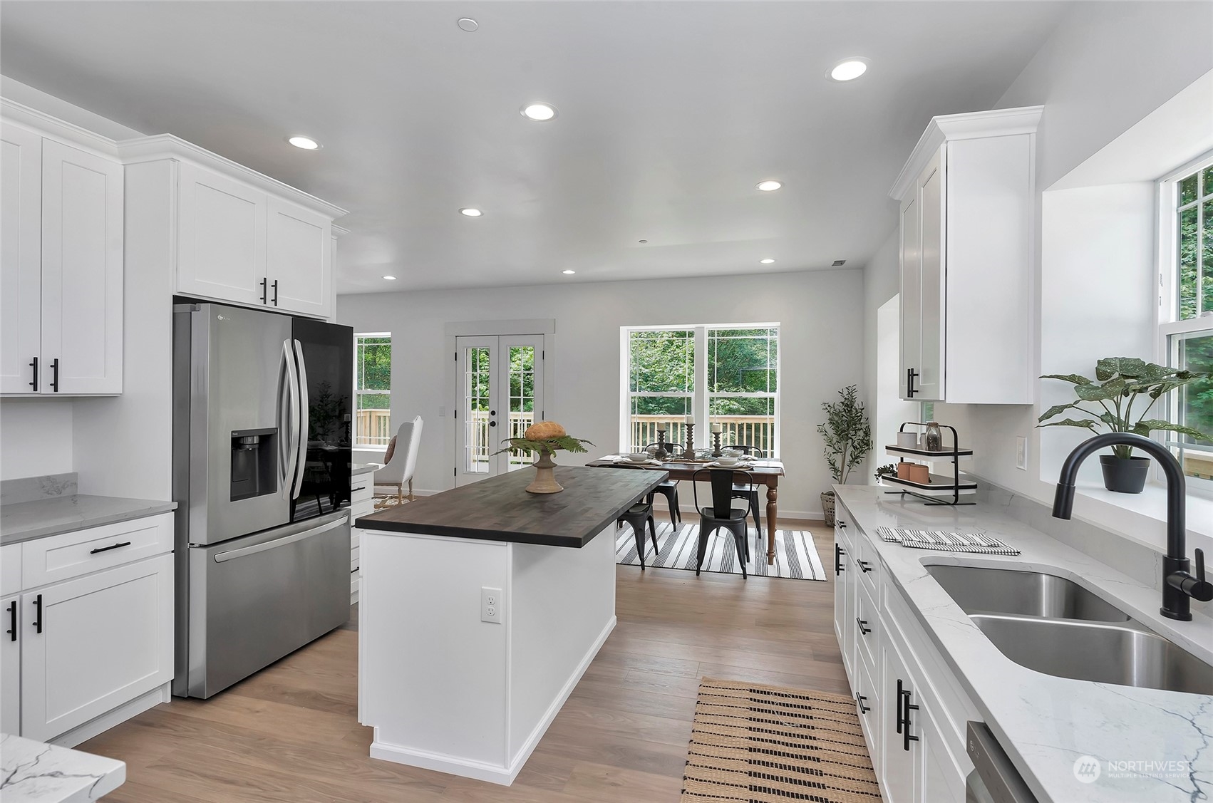 6319 Crescent Beach Road NW
