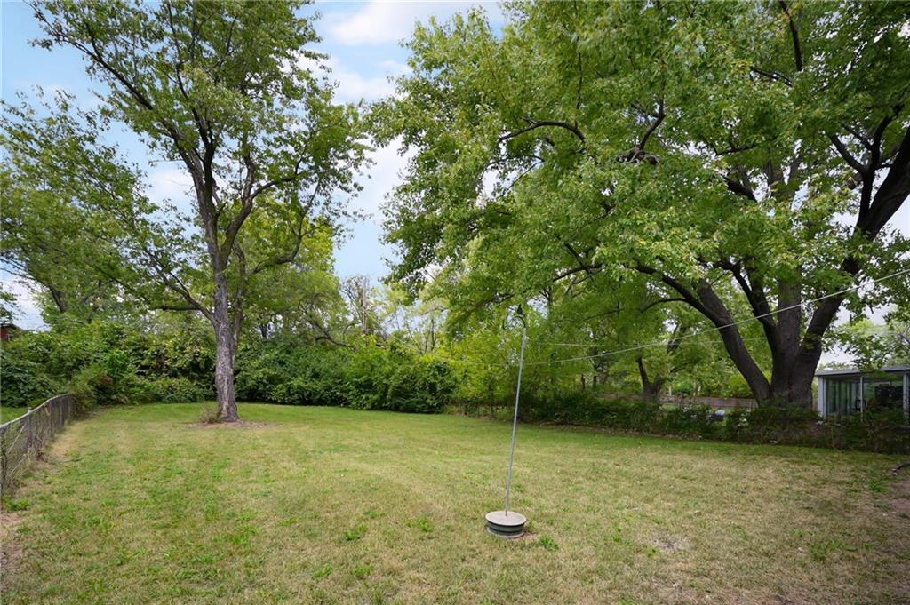 8032 Ne San Rafael Drive