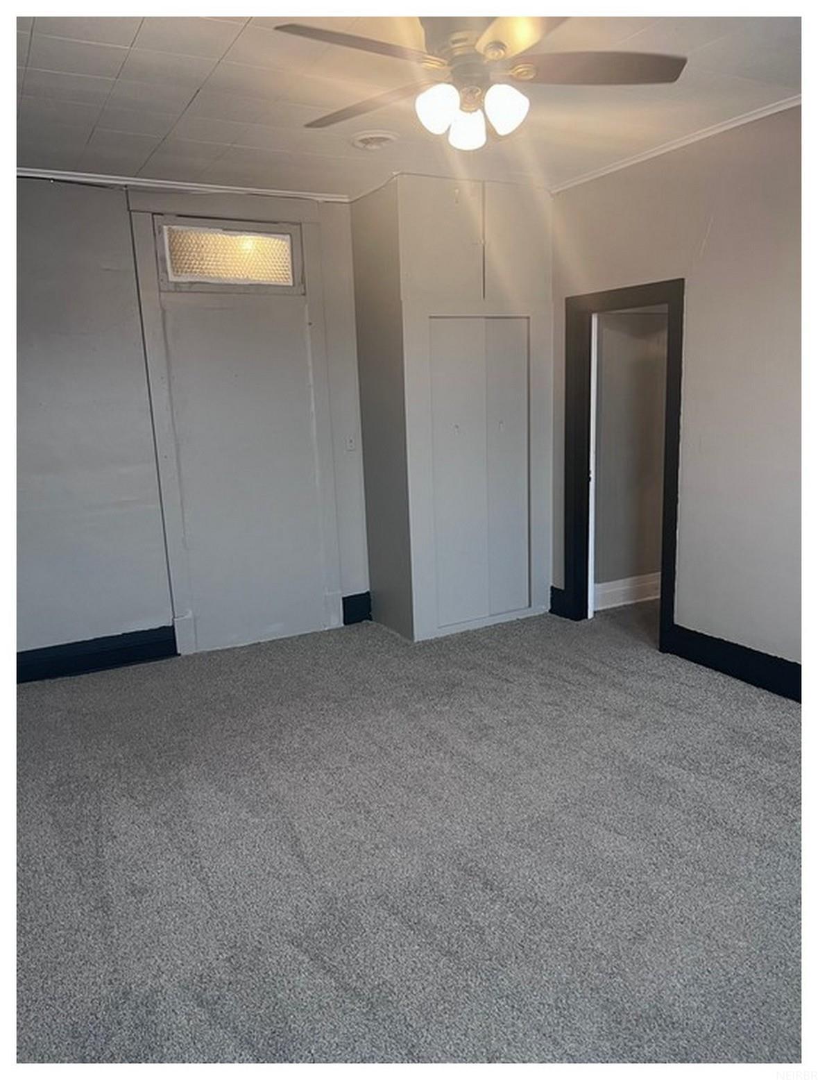 135 W Main Street 6